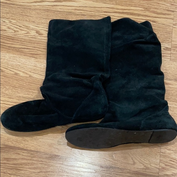 Boots - Picture 1 of 3